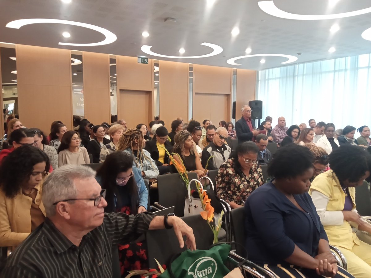 <a href="/ORSA_CitmaCuba/">Oficina de Regulación y Seguridad Ambiental 🇨🇺</a> realizó hoy su balance anual 2025. Presidió esta reunión el ministro <a href="/ArmandoRguezB/">Armando</a> junto a otros directivos del <a href="/citmacuba/">Ministerio de Ciencia, Tecnología y Medio Ambiente</a> . El director general de la ORSA <a href="/TonyOrsa1980/">Tony Casanova</a> resumió las actividades realizadas en la Oficina y presentó las proyecciones para este año.