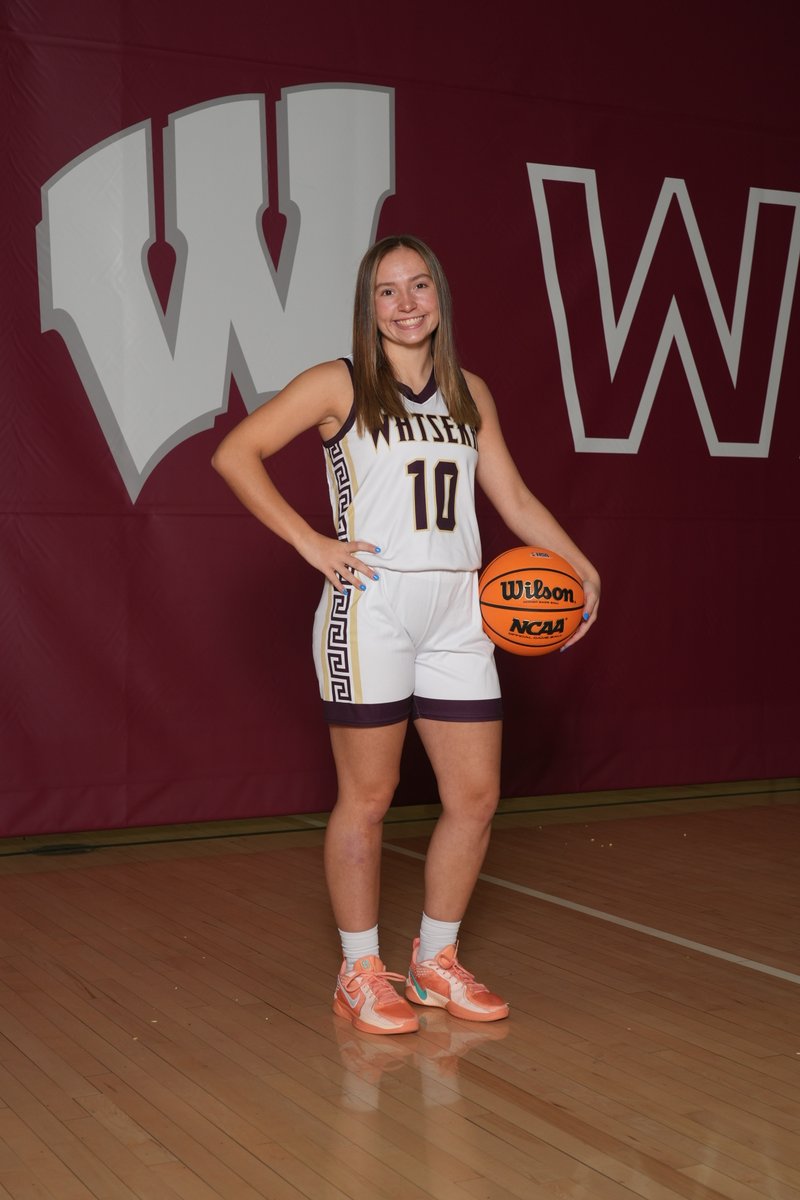 WarriorAthDir's tweet photo. Congrats to senior Christa Holohan on becoming the 10th Lady Warrior in school history to score over 1,000 points.  #WarriorPride https://t.co/9EzxiRjuJp