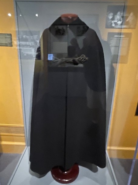 TammiMinoski's tweet image. When visiting the @FDRLibrary
 in 2022, I was able to see the original naval boat-cloak worn by #FDR at the #YaltaConference in 1945. #USHistory