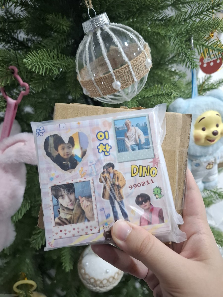 ciiiisme's tweet photo. Made some dino stickers feel free to come exchange with me 🙈🙈 (p.s. Will update location and outfit tmr stay tuned!!) https://t.co/Pi3Bs5Q2zR