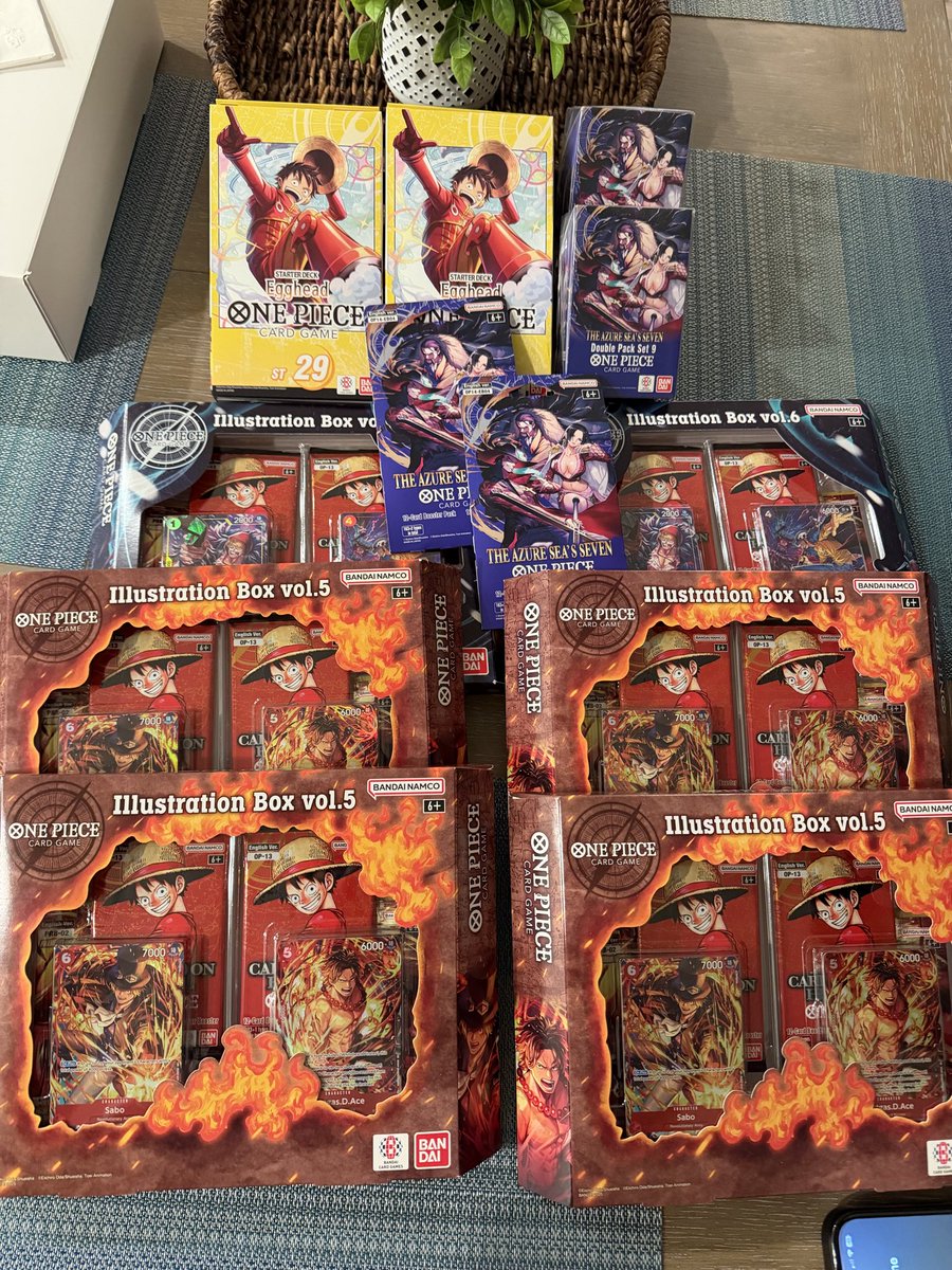 I told my cousin in Texas how these were impossible to find here and she pulls up to a Target and said are these the one you wanted? LMAOOFNDNSN COUSIN W!!!!! She shipped them out to us. TIME TO RIPPP