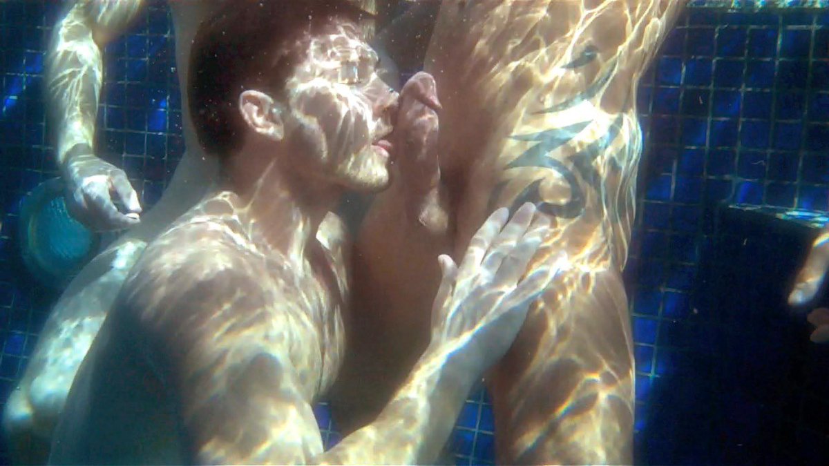 itboytrendsnyc's tweet photo. life as a mermaid https://t.co/TWGRLDi2Wg