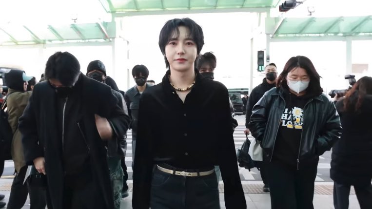 ออลแบล็กยังไงให้ติดแกลมตลอดเวลา ดูน้องเหรินเปนตัวอย่าง จึ้งตั้งแต่หัวจรดเท้า รักฮี 🫰🏻