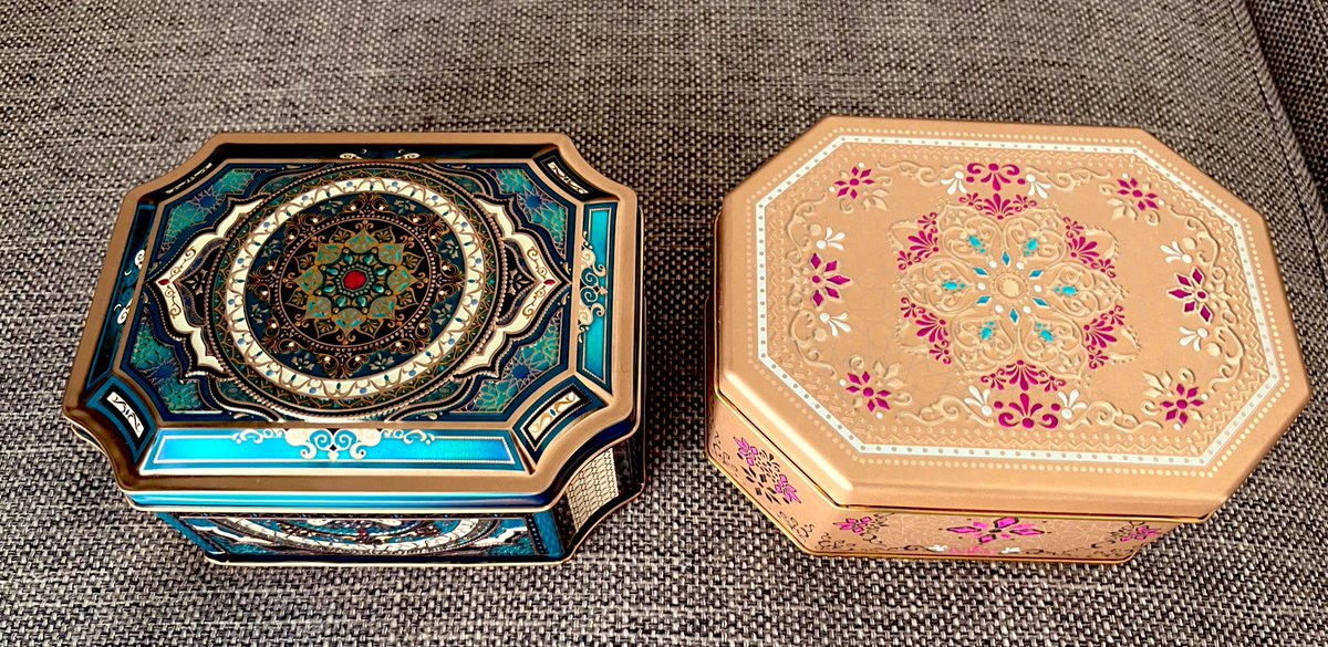 休憩がてら昨日買ったジャミーラの缶を眺めてたんだけど、こう見ると