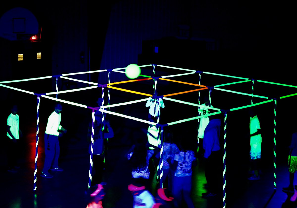 9squareintheair's tweet image. The 9 Square in the Air Black Light Accessory Kit is a great way to take the fun to the next level! #9squareintheair #9square #ninesquare #physed #groupgames #neon #blacklight