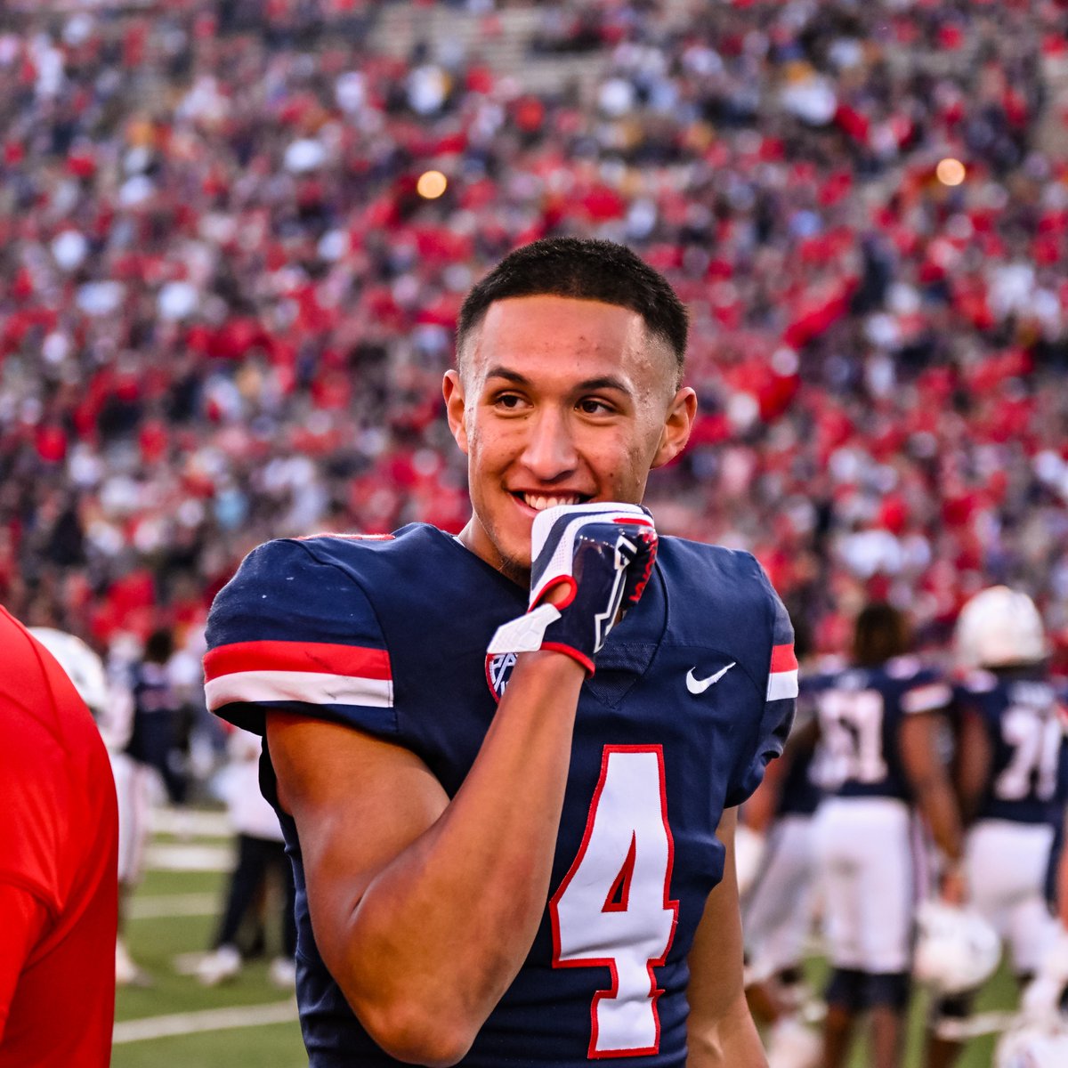 Someone tell this freshman he's the <a href="/NFL/">NFL</a> Offensive Rookie of the Year 🥹