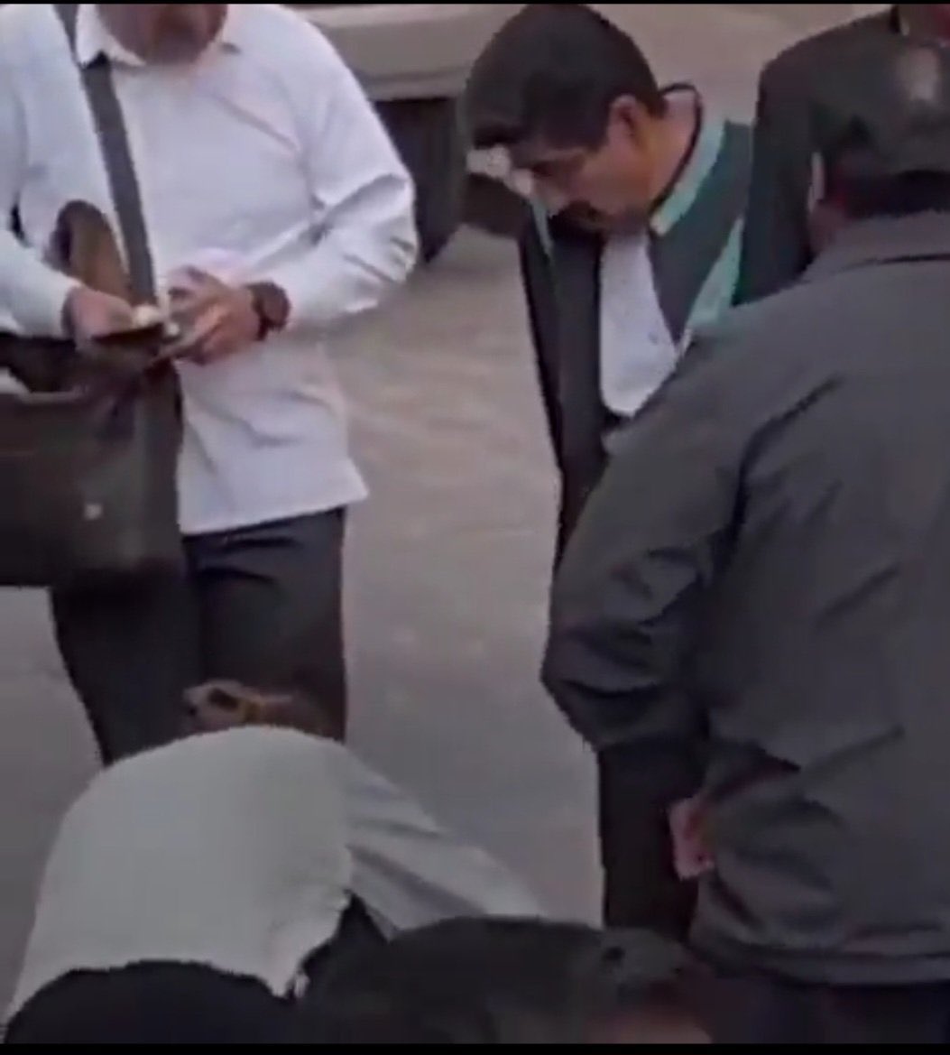 Se ensuciaron los huaraches del bienestar!