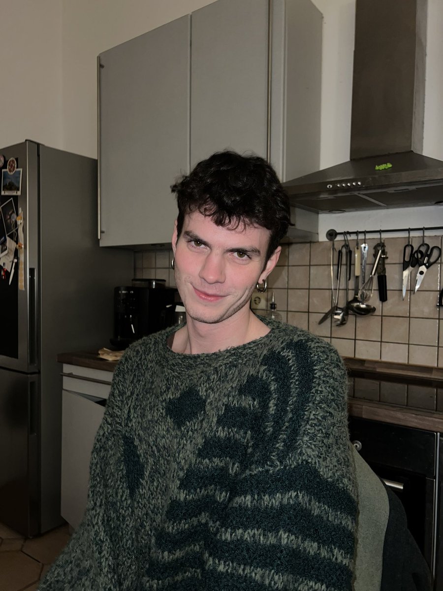 FerrenShaun's tweet photo. teehee 😇 https://t.co/XsRJIchXwM
