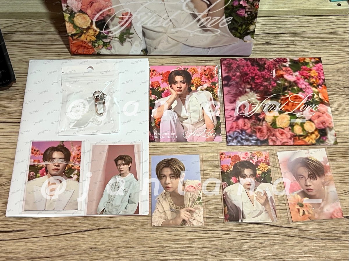 janlana_'s tweet photo. ปล่อย Boxset  FirstOne First Single Debut “𝓕𝓲𝓻𝓼𝓽 𝓛𝓸𝓿𝓮” 🌷เฟิร์สวัน🐰🩷

ราคา : 1260฿ รวมส่ง 

❌ ขาดแค่ Photobook อย่างเดียวค่ะ ❌

#ตลาดนัดเติ้ลเฟิร์สวัน
#FirstOneFirstLove
#FirstOneFirstDebut https://t.co/CsUXcQTtsF
