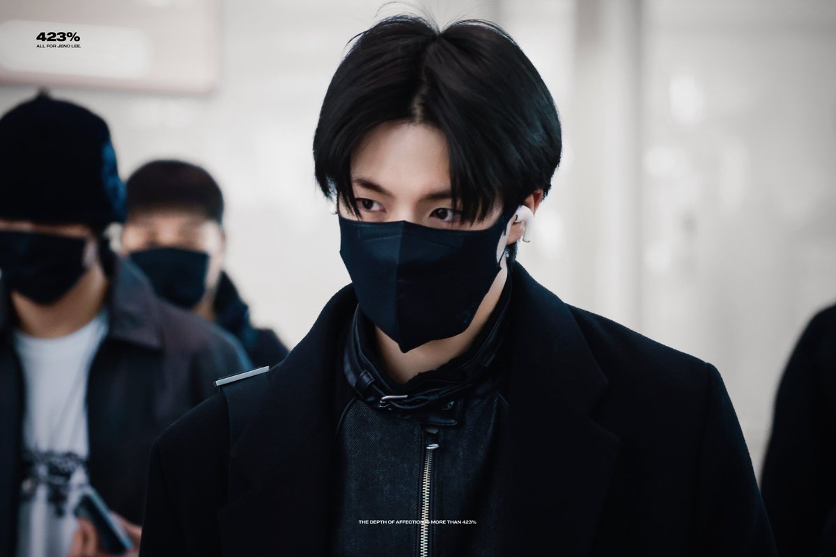 𝟰𝟮𝟯% tweet media