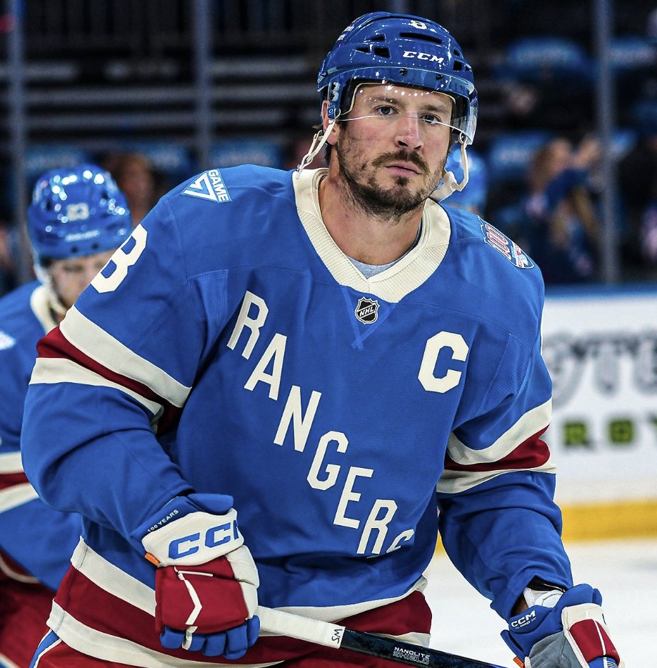 Fewest regulation wins at home in #NYR history:

2025-26: 2 in 25 GP
1943-44: 4 in 25 GP
1942-43: 5 in 25 GP
1944-45: 7 in 25 GP
1936-37: 7 in 24 GP