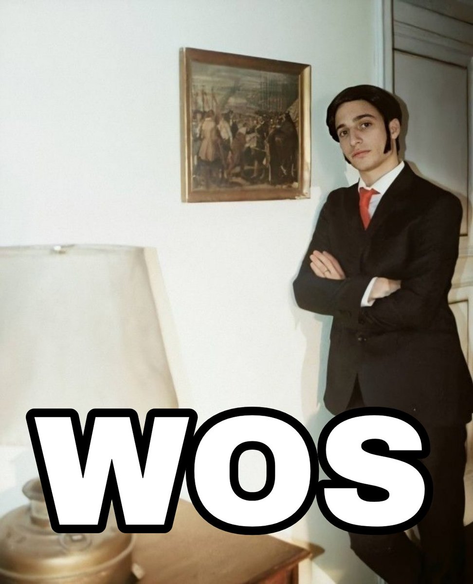 rezoxwos's tweet photo. El profe: ¿quién descubrió América?

El que me quiere ligar: https://t.co/In9u6myzs2