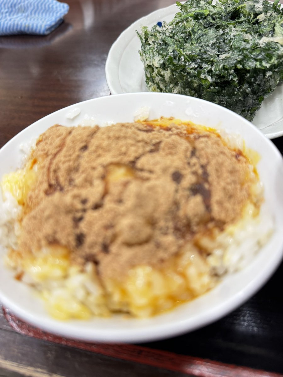 onzoooo's tweet image. 月見蕎麦(卵別)
春菊天
ご飯小

けんちん蕎麦食べる予定だったけど春菊始まったから春菊！

#そばよし京橋店