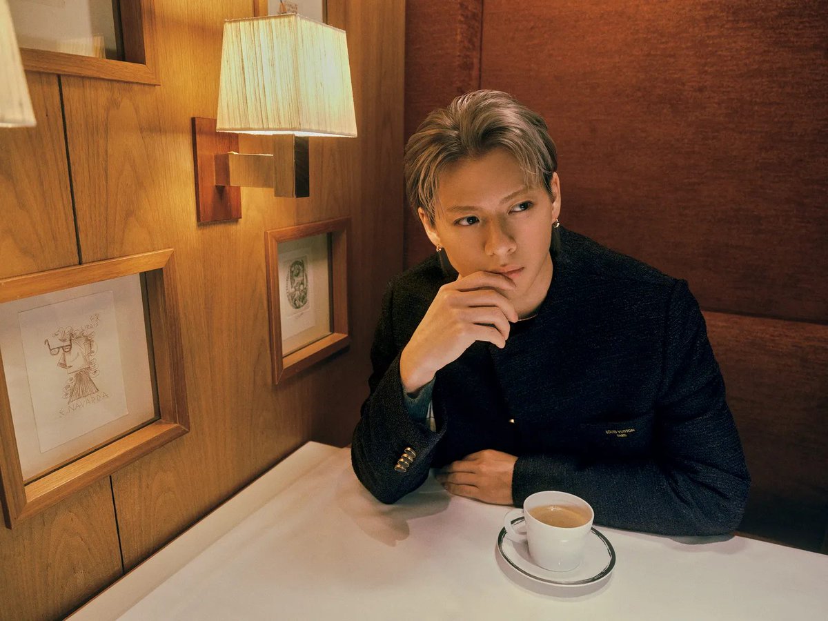 GQJAPAN's tweet photo. Number_iとして国内だけでなく海外のフェスにも立ち、ルイ・ヴィトンのアンバサダーとして音楽とファッションが交差する現場を体感してきた #平野紫耀。

彼が語るのは、言葉と国境を越えて届く“音の強さ”だ。
https://t.co/ctBZ6Dsg5U

#GQJAPAN #GQMarch2026 #Number_i #LouisVuitton https://t.co/gnf4x3tHuE