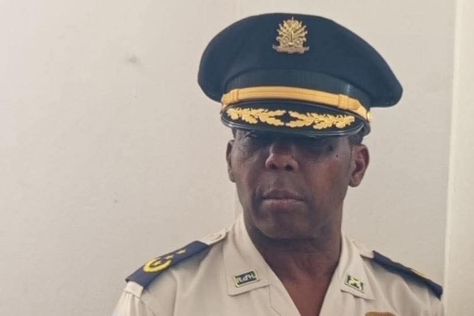 DG ak tout Ekip ou ou kapab vin pi gwo DG lapolis la janm pase depi w ka debloke epi mete estabilite paske pèp la anvi viv tout bon vre jwèt pou ou