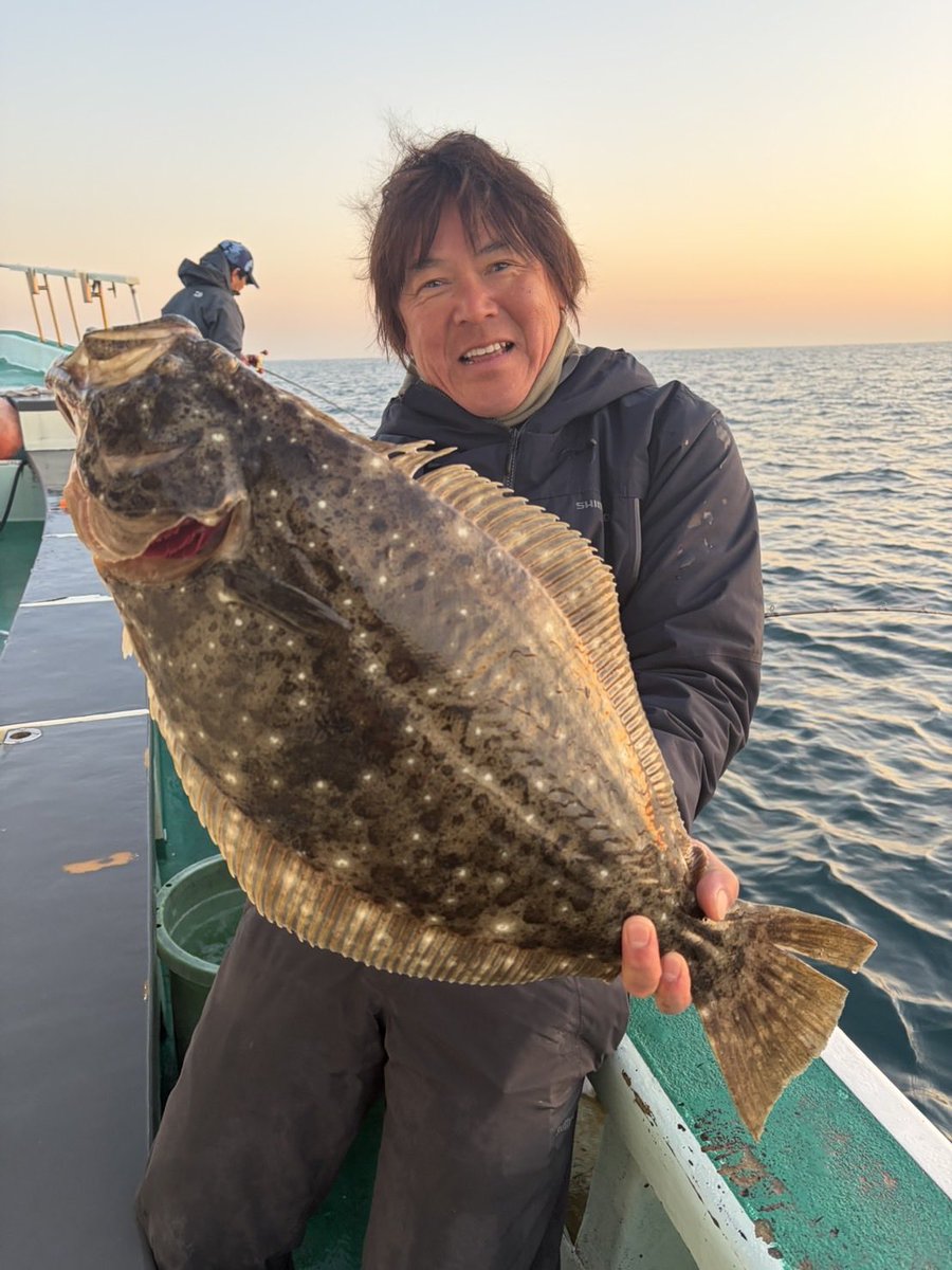 新太郎 tweet media
