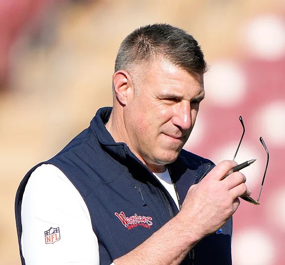 TheBostonBuzzer's tweet photo. Mike Vrabel has won the Coach of the Year Award. 

Absolutely deserved. https://t.co/ddxwyOmpzU