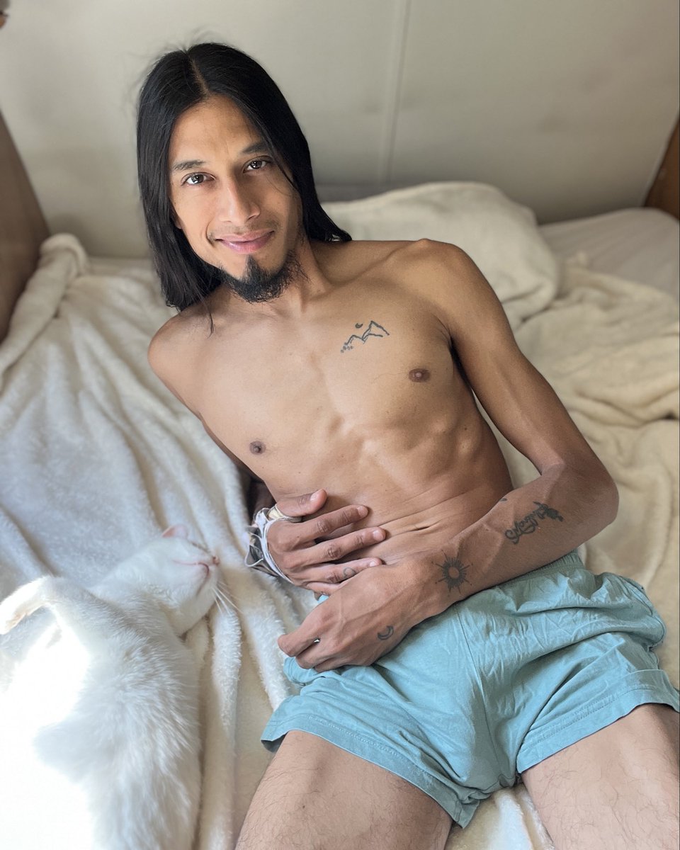 Watch this to help you fall asleep. ✨ 

Nap Time with Alex 😴 youtube.com/playlist?list=… via <a href="/YouTube/">YouTube</a>