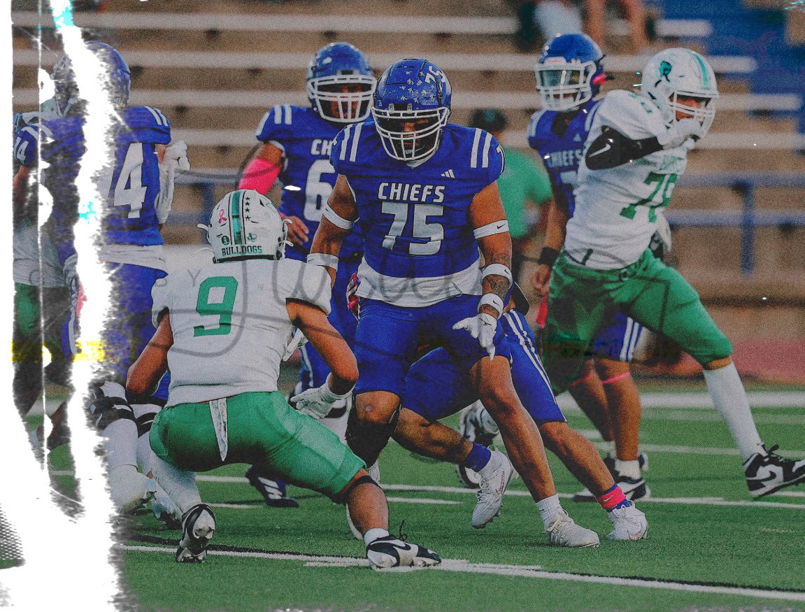 #AGTG After a great conversation with <a href="/joeyinmars/">Coach Mars</a> I am blessed to say I have received an official offer from SouthernWestern!! 💜🐈‍⬛ <a href="/BuilderFootball/">SC Builder Football</a> <a href="/CoachTCortez/">Tony Cortez</a> <a href="/LV_CHIEFS_FB/">LAKE VIEW CHIEFS FOOTBALL</a> <a href="/sa_lakeviewHS/">Lake View High School</a>