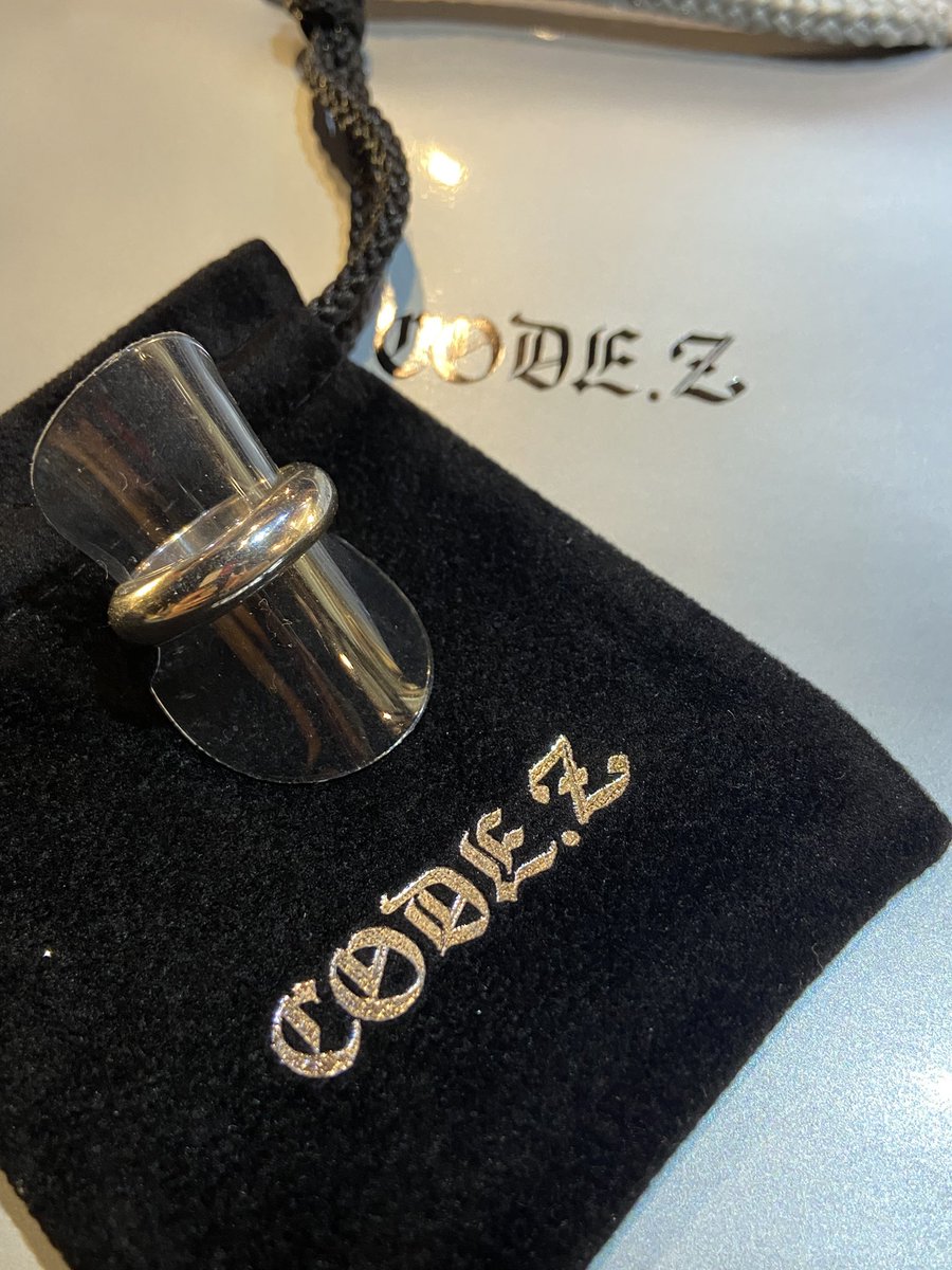 abomber_shoubu's tweet photo. シンプルなリングが欲しいですときてくれました！CODE.Zの甲丸線のシンプルリングお迎えしてくれました✨ありがとうございます😊 #シルバーアクセサリー #codez https://t.co/BMC95TMQ3Q