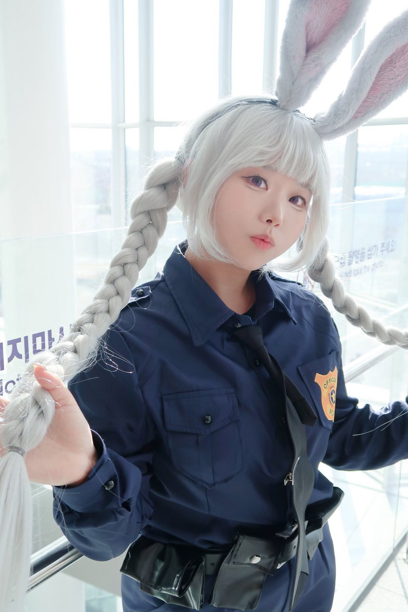 haru_01_11's tweet photo. 까꿍🐰

#cospaly #Zootopia2 #judy_hopps https://t.co/V5VuSODQmW