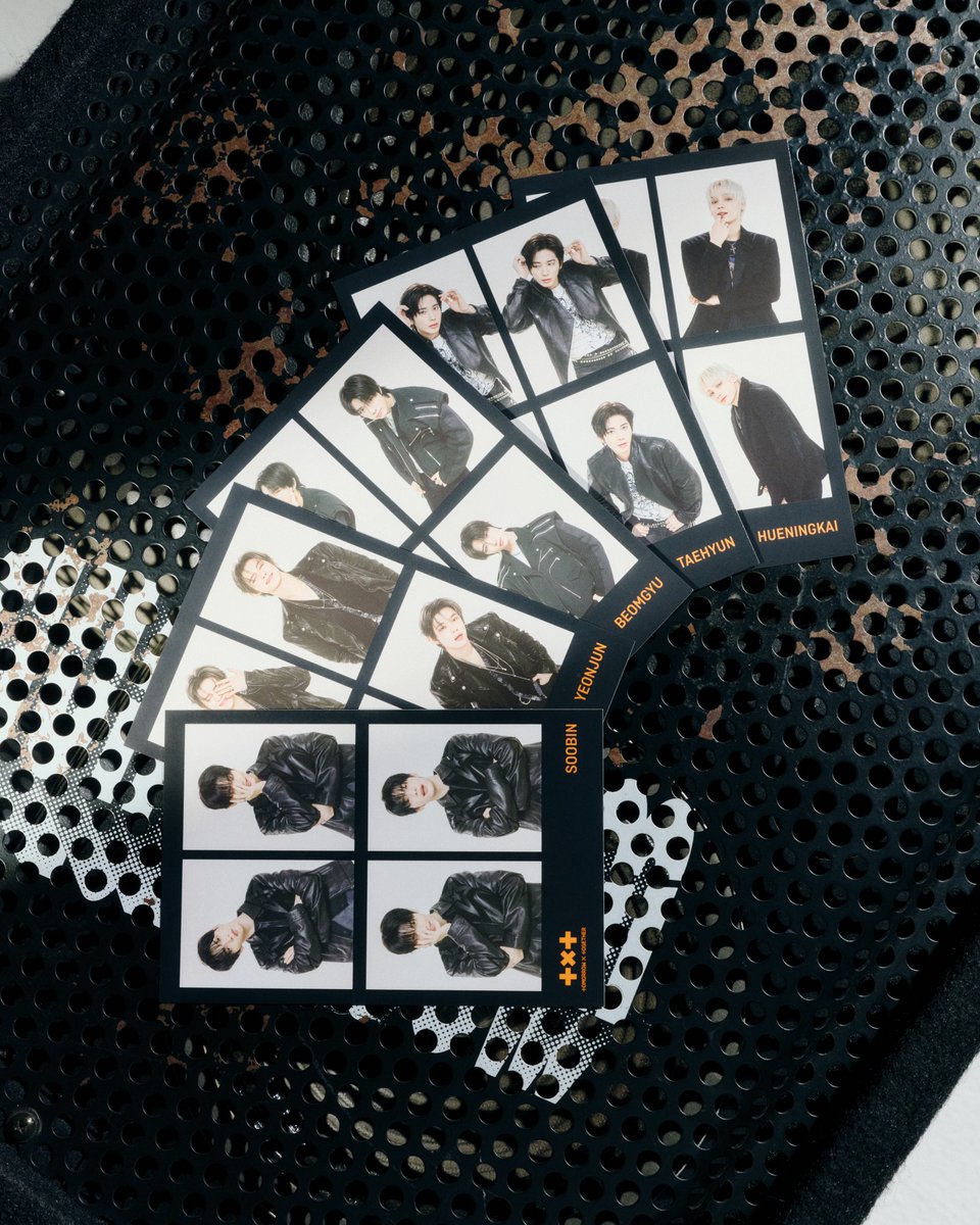 HYBE_MERCH's tweet photo. 2026 TXT MOA CON 
OFFICIAL MERCH.

📸 STYLE PHOTO (1/4)

🎸 상품 공개 2026. 2. 6. 2PM(KST)
🥁 판매 오픈 2026. 2. 9. 2PM(KST)
📍 @weverseshop

#투모로우바이투게더 #TOMORROW_X_TOGETHER #TXT
#TXT_MOACON #2026_TXT_MOACON https://t.co/TRbPVhqODG