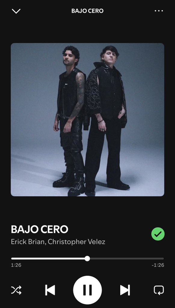 Jessxcveb's tweet photo. Lo orgullosa que estoy de ustedes, que lindo fue volverlos a escuchar cantar juntos, nunca se me separen porfis los amo ❤️‍🩹

BAJO CERO OUT NOW
#ErickBrian #ChrisVelez https://t.co/3TKDEUfJh0