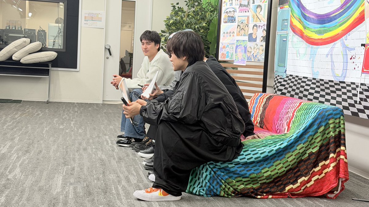 PLAYSTUDIO_Info's tweet photo. 昨日、弊社が担当しているYouTubeチャンネル「ぼくたちのあそびば」の収録がPLAY STUDIOで行われました!
今回は新企画の撮影も✨
皆様にお届けできる日が待ち遠しいです。
昨日の収録から、とっておきのオフショットを少しだけお届け!📸
#ぼくたちのあそびば
#PLAYSTUDIO https://t.co/A1noaJcL4n