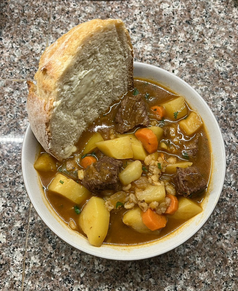CaleCrypto's tweet image. Beef stew with homemade bread