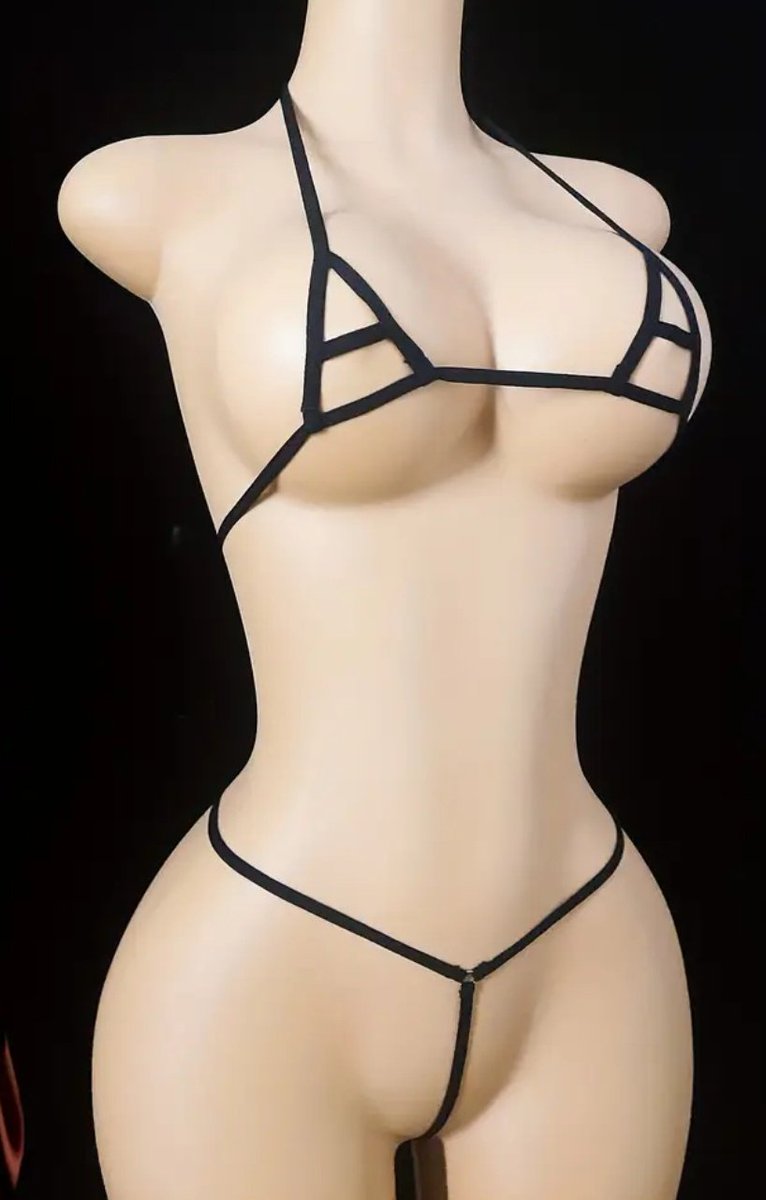 Jessicajohn28's tweet photo. Bueno les cuento que ya me llegaron los trajes de baño 

Estamos en la búsqueda de cómplices para armar un paseo a la piscina o el río y ver cuál me puedo estrenar primero 

Recuerden compartir y dejar tu comentario 
Te atreves a acompañarme 😈😈 https://t.co/nyqFGhRoFE