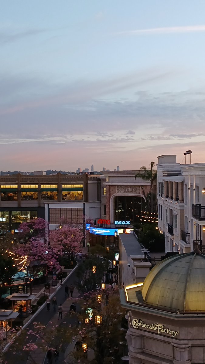 rantinglydotcom's tweet image. Just saw Melania. Full theater, applause, great energy, and a room full of like-minded Angelenos. Easily one of my best movie experiences ever.