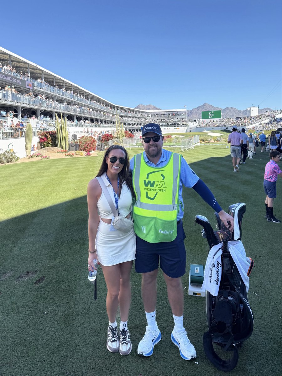 AaronFlener's tweet image. Have 3 tickets for Friday @WMPhoenixOpen. Who wants them? Best compliment about my girlfriend Brooke wins. (She will be the judge.)