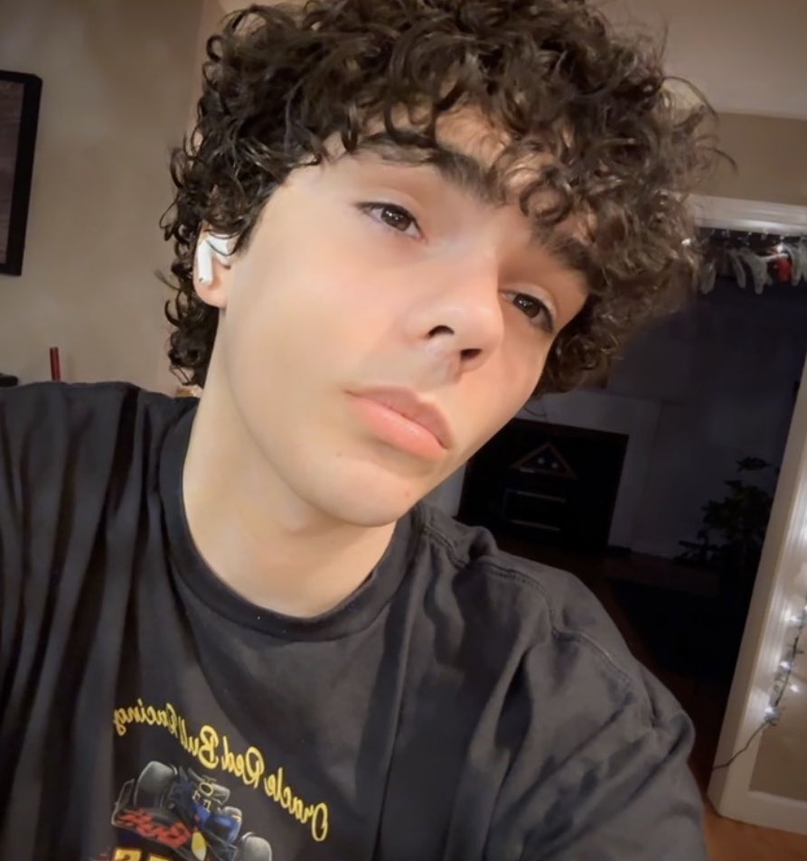 Steven tweet media