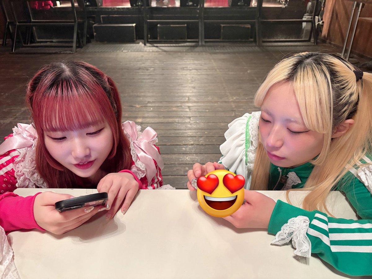 というわけで本日のライブはこちらです☝🏻 トークコーナーもあります