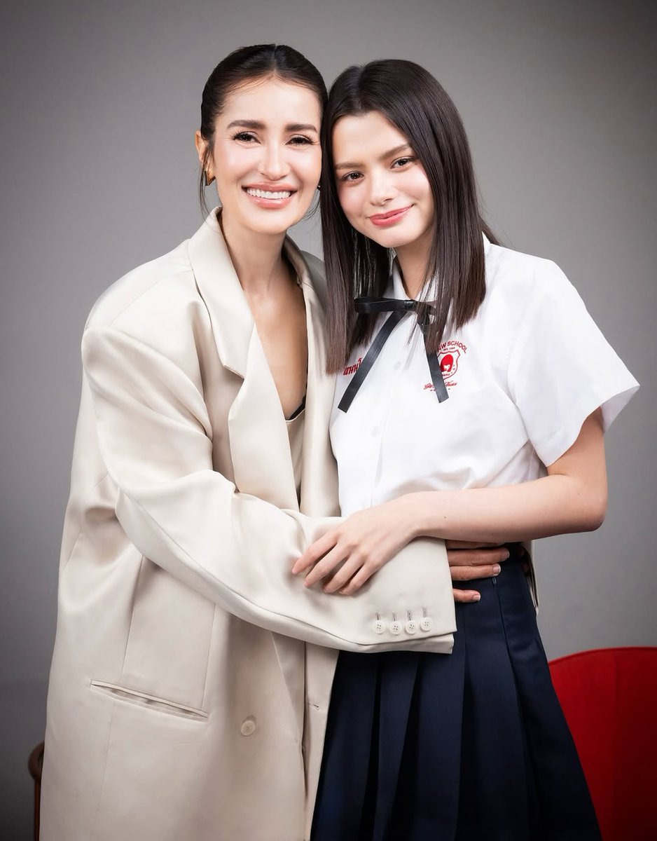bibimmbub's tweet photo. Becbec and P'Anne ❤️

@.annethong

#beckysangels #BeckyArmstrong #PraewTalk #PraewTalkTV https://t.co/M3SsfNNKLG