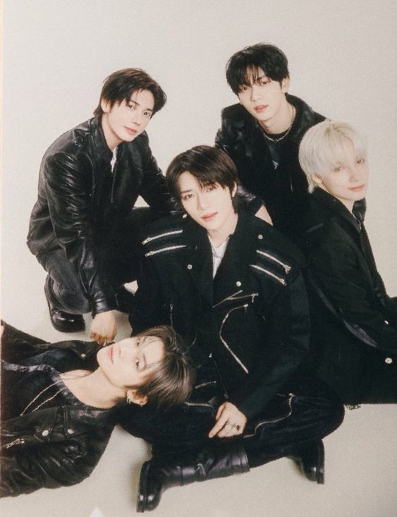 ‎ . ݁⋆ lishie 𖣂 ݁˖ . ݁ tweet media