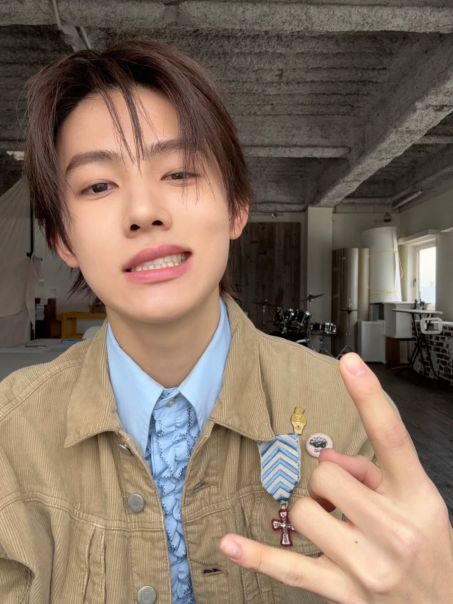 IdolRecommend's tweet photo. IDOL RECOMMEND - #SEONGHYEON  #성현

🇰🇷 Nationality: Korean (Daejeon)
🎂 Birthday: 2009.01.13 (♑️| Blood Type A)
🎤 Group: #CORTIS 
⏳ Training: Entered the company at 11, trained for approx. 5 years.
🚫 Dislike: Mint-chocolate flavor.
🎤 First Audition Song: "MIC DROP" by #BTS https://t.co/RWK3ILJk25