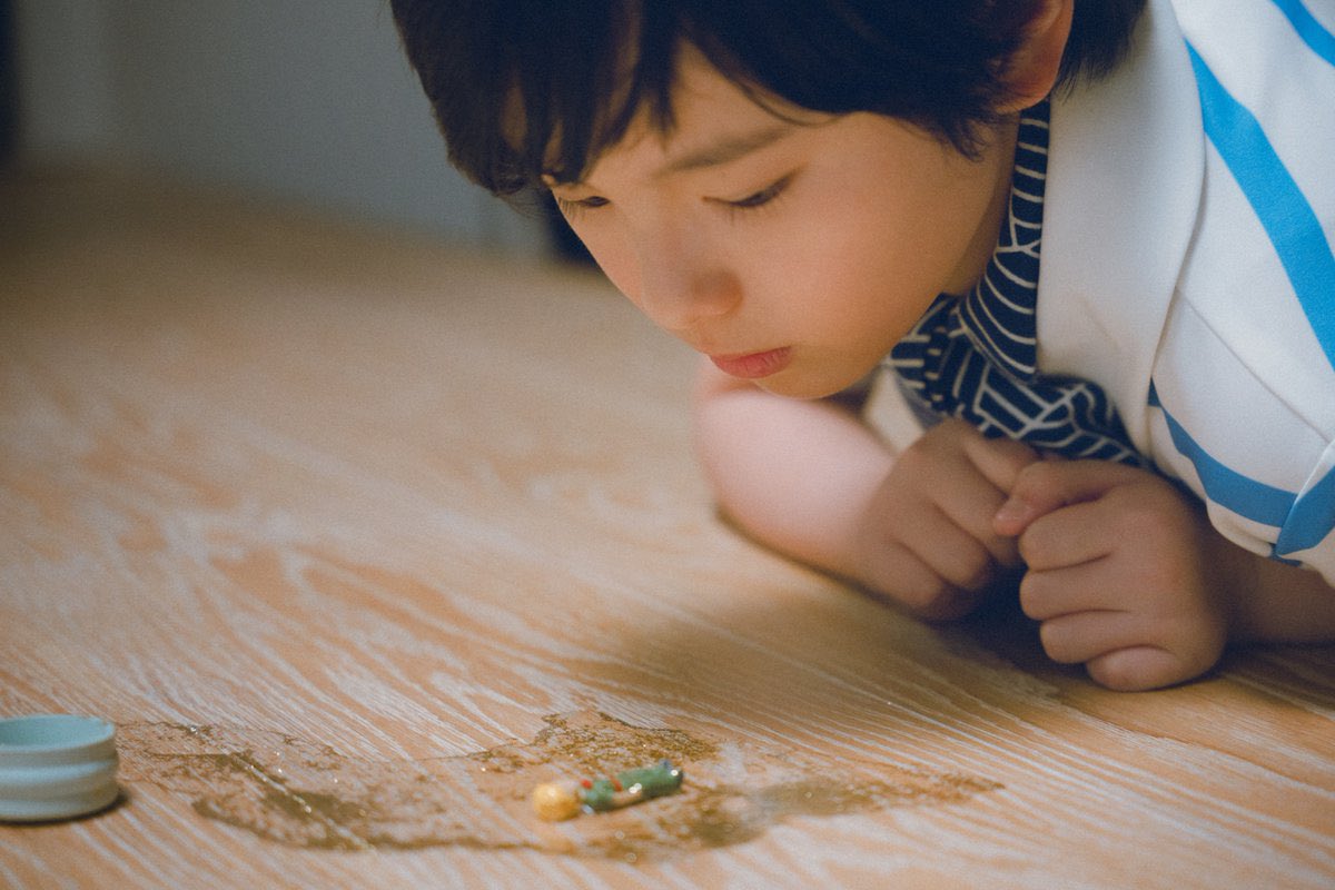 the first poster for hirokazu koreeda's sheep in the box 🐑 

✧ starring ayase haruka, daigo, and a humanoid son

#箱の中の羊