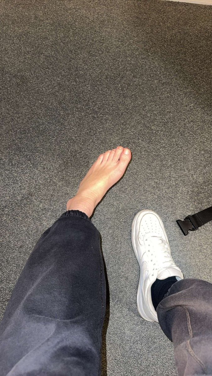 Master Feetboy the 18yo Alpha 🔥 tweet media