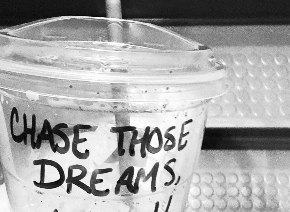 Framing Hanley tweet media