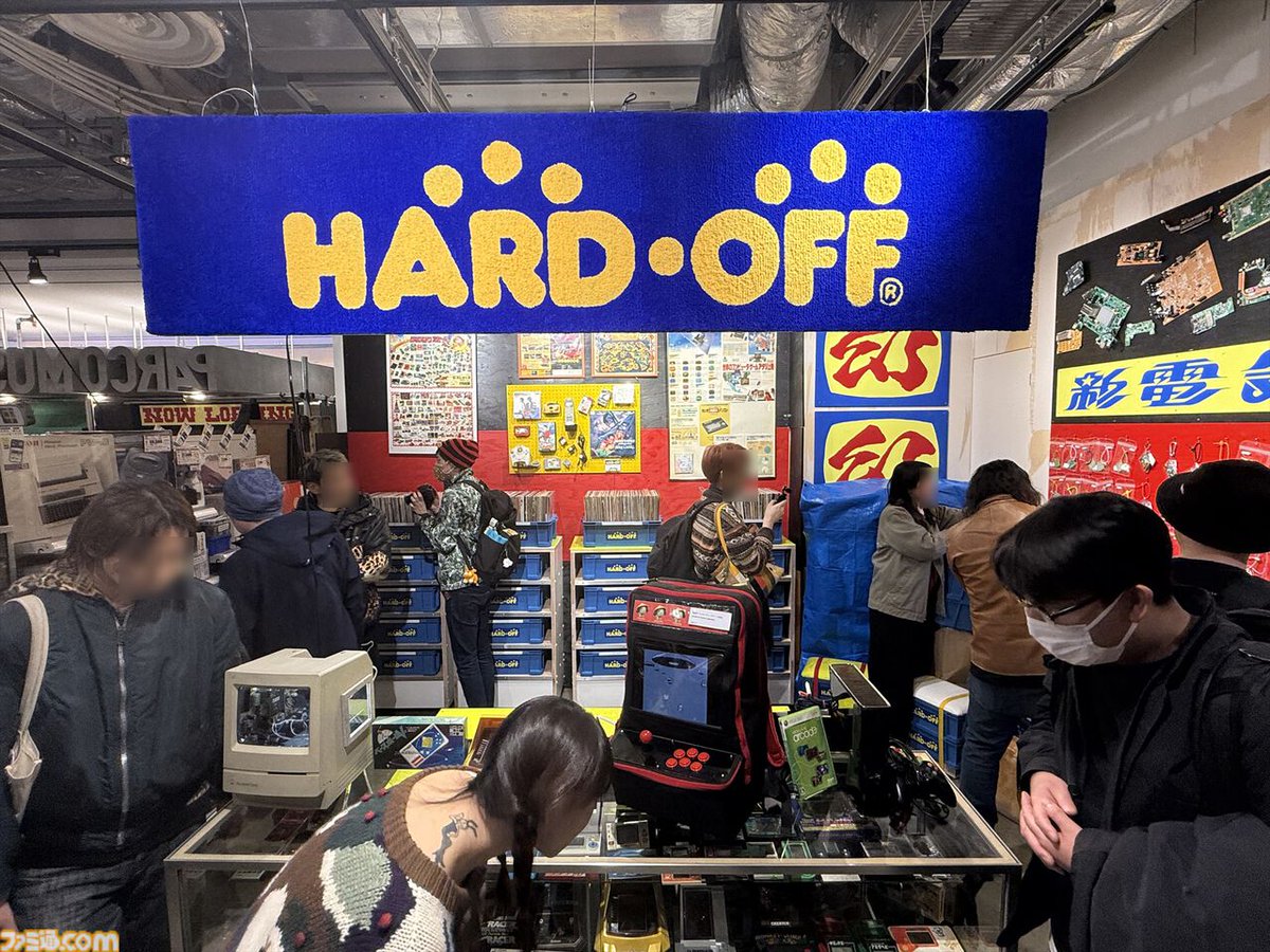 famitsu's tweet photo. 渋谷で都市型ゲームフェス“SHIBUYA GAME WEEK 2026”が開幕（2/6～2/15）。メイン会場の“PARCO GAME CENTER”は、往年のアップライト筐体のアーケードゲームや1980年代の国内外のレトロゲーム機などが試遊可能。
https://t.co/xTCtDw9rpQ

ゲームカルチャーが凝縮された至福の空間だった！ https://t.co/8MPyCXJlis