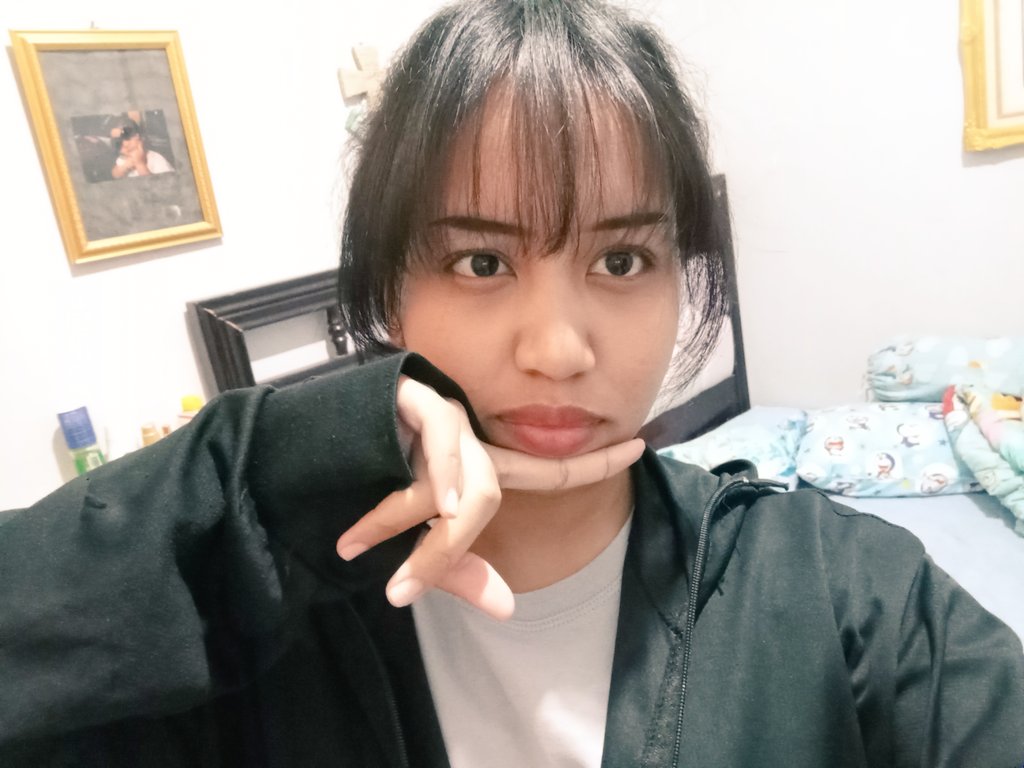 abis potong poniii 🫧💟