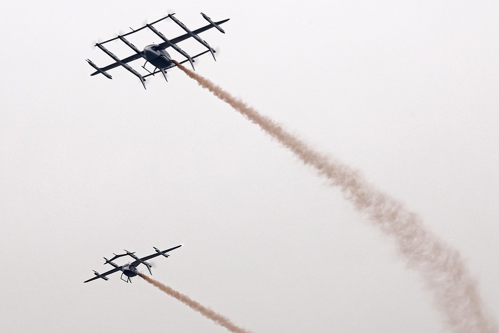 ChinaDaily's tweet photo. #AutoFlight's V5000 Matrix, the world's first 5-ton-class #eVTOL aircraft capable of carrying 10 passengers, successfully completed a demonstration flight in Kunshan, Jiangsu province, on Thursday.
The #Matrix boasts a 20-meter wingspan, a 17.1-meter length, and a 3.3-meter height, with a maximum take-off weight of 5,700 kg. It will be available in both passenger and cargo models.