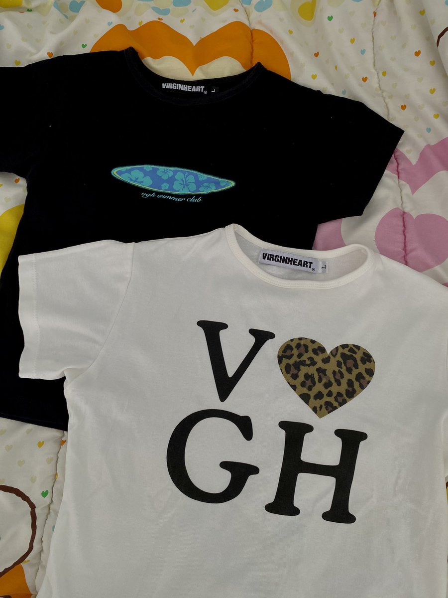 kamudshop's tweet photo. .☘︎ ݁˖ ส่งต่อ VGH มือ2 สภาพดี พร้อมส่ง!!
- VGH summer ดำ size L 290-
- VGH Heart ขาว size L 290- 
ส่งฟรี ทุกตัว ดูเพิ่มเติมได้ค่ะ 𑁍ࠬܓ   
#ส่งต่อเสื้อผ้า #ส่งต่อVgh #vghbkkมือสอง #vghbkk #เสื้อผ้ามือสอง #เสื้อผ้ามือสองสภาพดี https://t.co/OEYCAVijy1