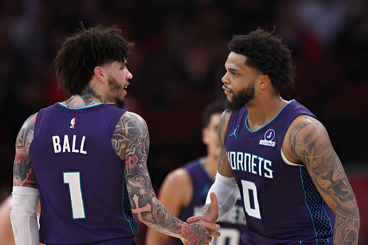 iohandles's tweet photo. The Charlotte Hornets have won eight straight games for the first time since December 20th, 1999.

They hold the longest winning streak in the association. https://t.co/HdRIpDvZ2K