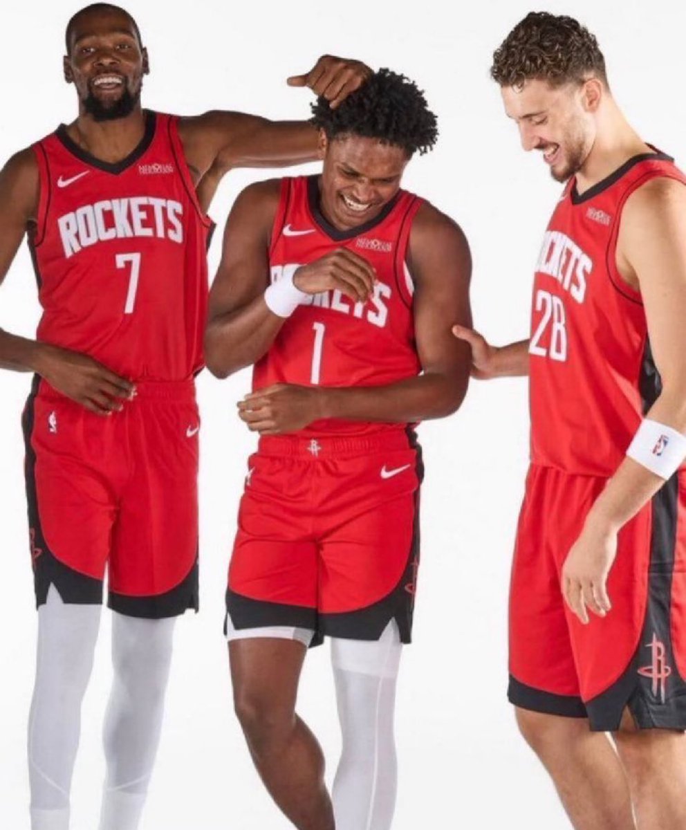 TheHoopCentral's tweet photo. The Rockets have now lost back-to-back home games by double digits. https://t.co/b4w64rmQMF