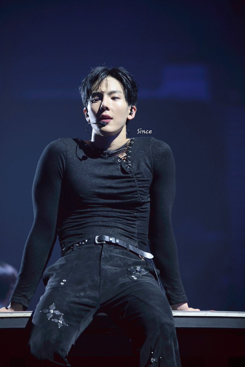 TBBS2's tweet image. 260130 몬스타엑스 콘서트 THE X : NEXUS 

유난히 이번 콘서트에서 청초한 눈빛이라 지분을 많이 차지한 🐻

#셔누 #SHOWNU #손현우  #몬스타엑스 #MONSTAX