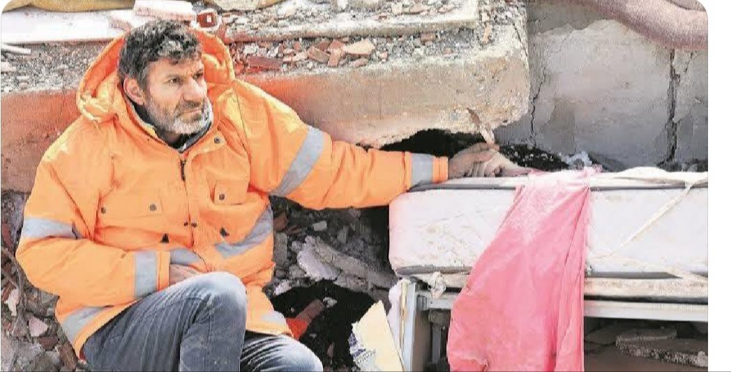 METEKS2's tweet photo. Rabbim bir daha Milletimize böyle acılar yaşatmasın

#06subat2023   Saat : 04.17 https://t.co/5t7qBTZhNK