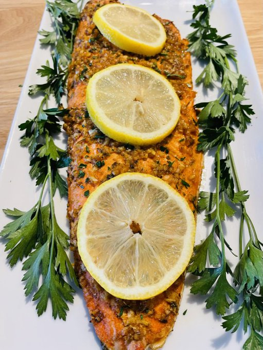 Marinar la carne es la forma más fácil de llevar el sabor a un nivel completamente nuevo

Aquí tienes 10 de mis marinadas favoritas con ingredientes limpios: