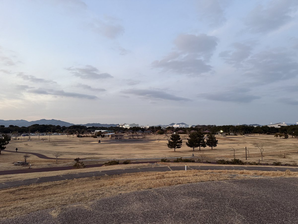 ookubotakehito's tweet photo. 公園に行ってみました。公園もたまに見ると落ち着いていい感じです^_^ https://t.co/iIsNKlZn0C